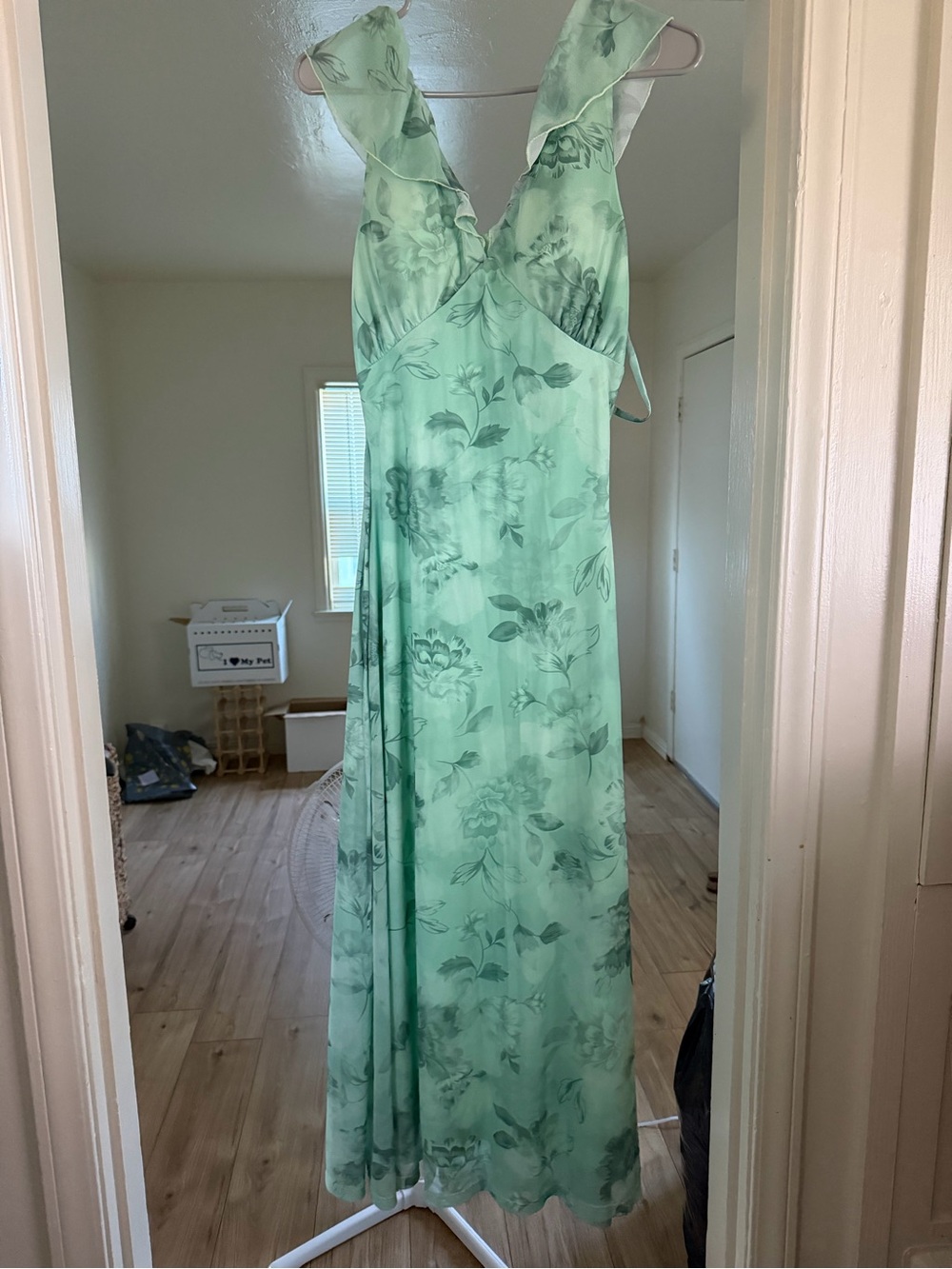 Source Unknown Mint Green Floral Midi Dress with Ruffle Straps